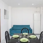 Budget דירה נאפולי